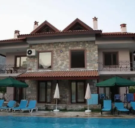 Vira Apart Otel 3*