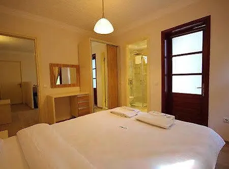 Hotel de apartamente Vira