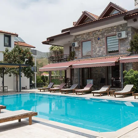 Hotel apartamentowy Vira 3*